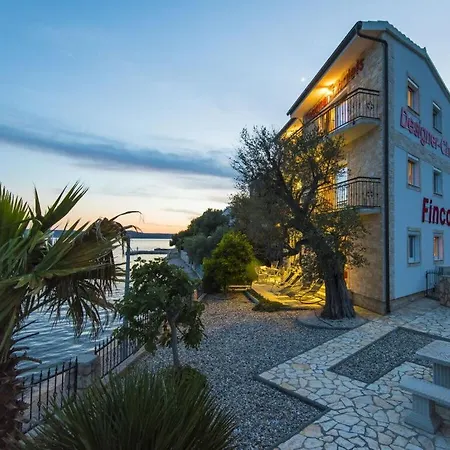 펜션 Finca Maslenica Comfortable Holiday