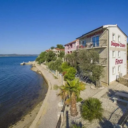 Finca Maslenica Comfortable Holiday 자다르