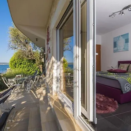 펜션 Finca Maslenica Comfortable Holiday *