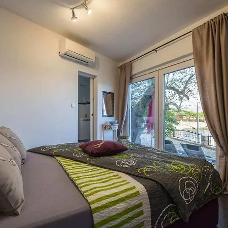 Finca Maslenica Comfortable Holiday 度假居 扎达尔